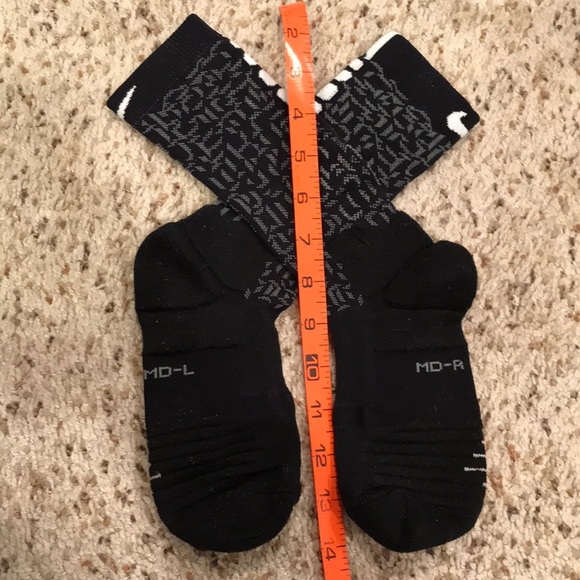 *SOLD* LeBron Witness Socks - Picture 4 of 5